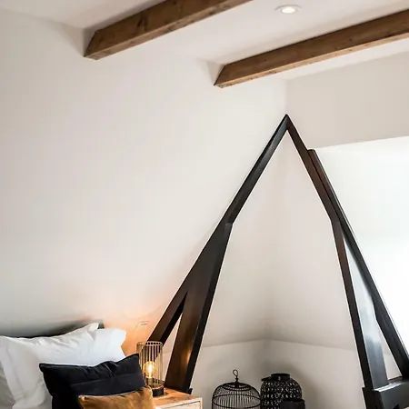 De Vogelensangh Bed & Breakfast *